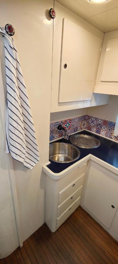 Panaby - House Boat Hotel Palermo Bagian luar foto
