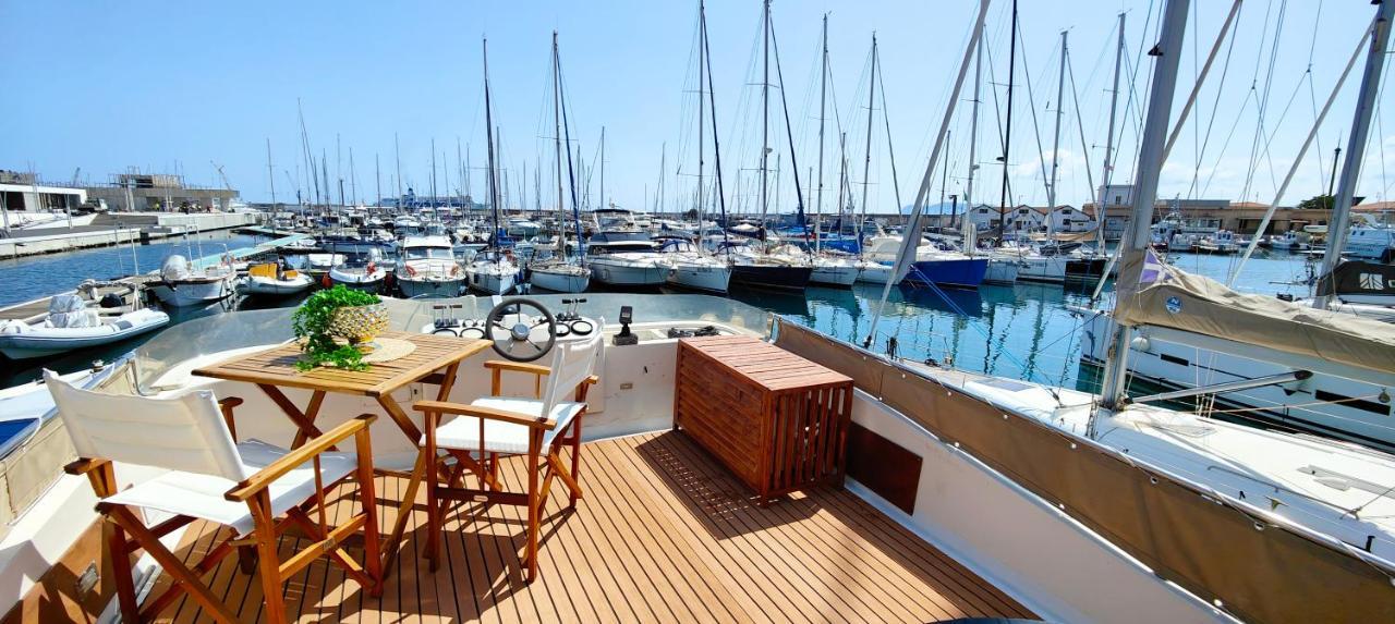 Panaby - House Boat Hotel Palermo Bagian luar foto