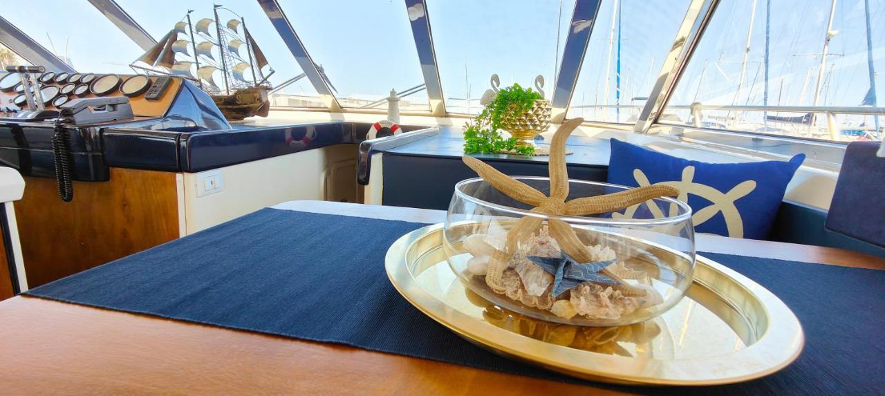 Panaby - House Boat Hotel Palermo Bagian luar foto